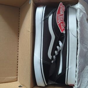 Vans black and white, new in box, size youth 4.5